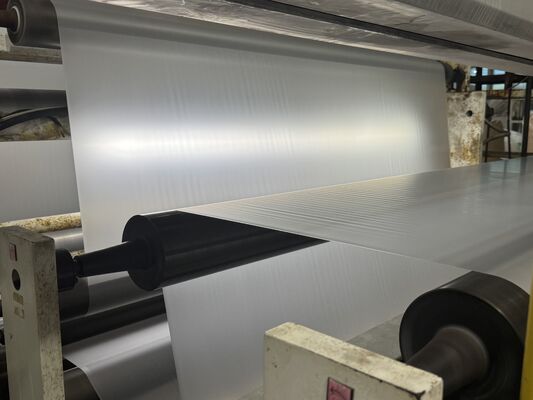 Kalıcı ambalaj için özelleştirilebilir kağıt çekirdeği ve 130 °C'ye kadar sıcaklığa dirençli parlak PET Termal Lamine Film