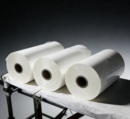 17 ila 45 Mikron kalınlığı ve pürüzsüz mat yüzey dokusu ile çift taraflı korona tedavisi ile mat laminatör filmi