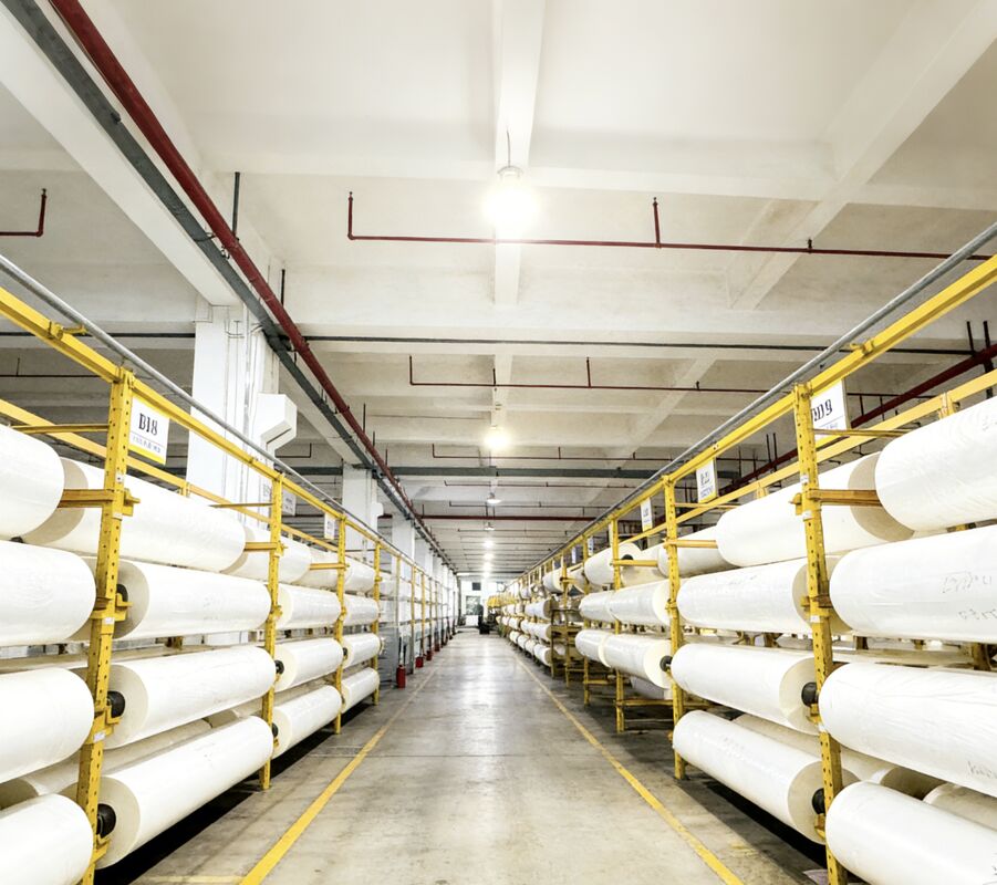 Çeşitli Ekstrüzyon İşleme ve Nem Kanıtlı Özellikleri ile Geri Dönüştürülebilir Ve Çevre Dostu Parlak Lamine Film