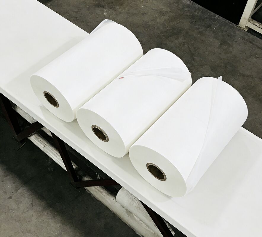 12 aydan fazla raf ömrü ve 400m/min'e kadar laminatör hızı olan Mat Finish Book Laminating Film