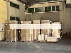 Parlak Yüzey Parlak Laminasyon Filmi Sıcak Laminasyon Filmi Ambalaj Baskısı Koruma ve Görünümü İyileştirme İçin İdeal